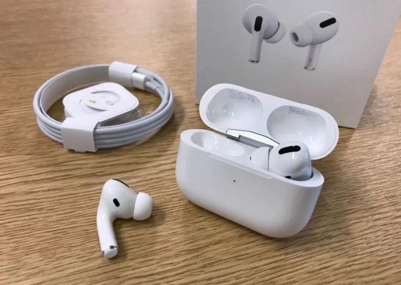 Audifonos Pro 2a Gen Compatibles Con iPhone Y Android Color Blanco
